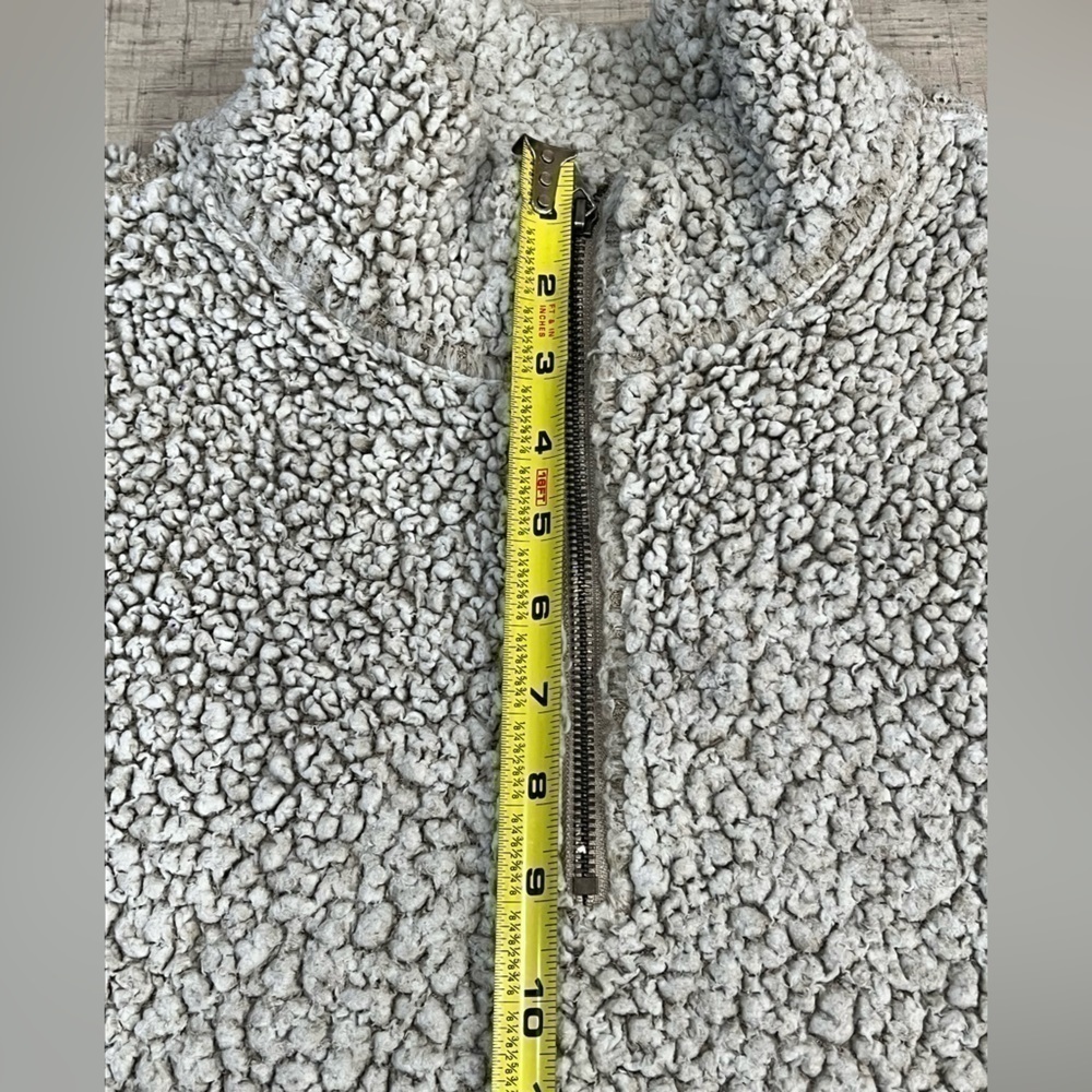 Dylan Light Grey Faux Fur Sherpa 3/4 Zip Up Pull Over Size Small - Picture 10 of 12